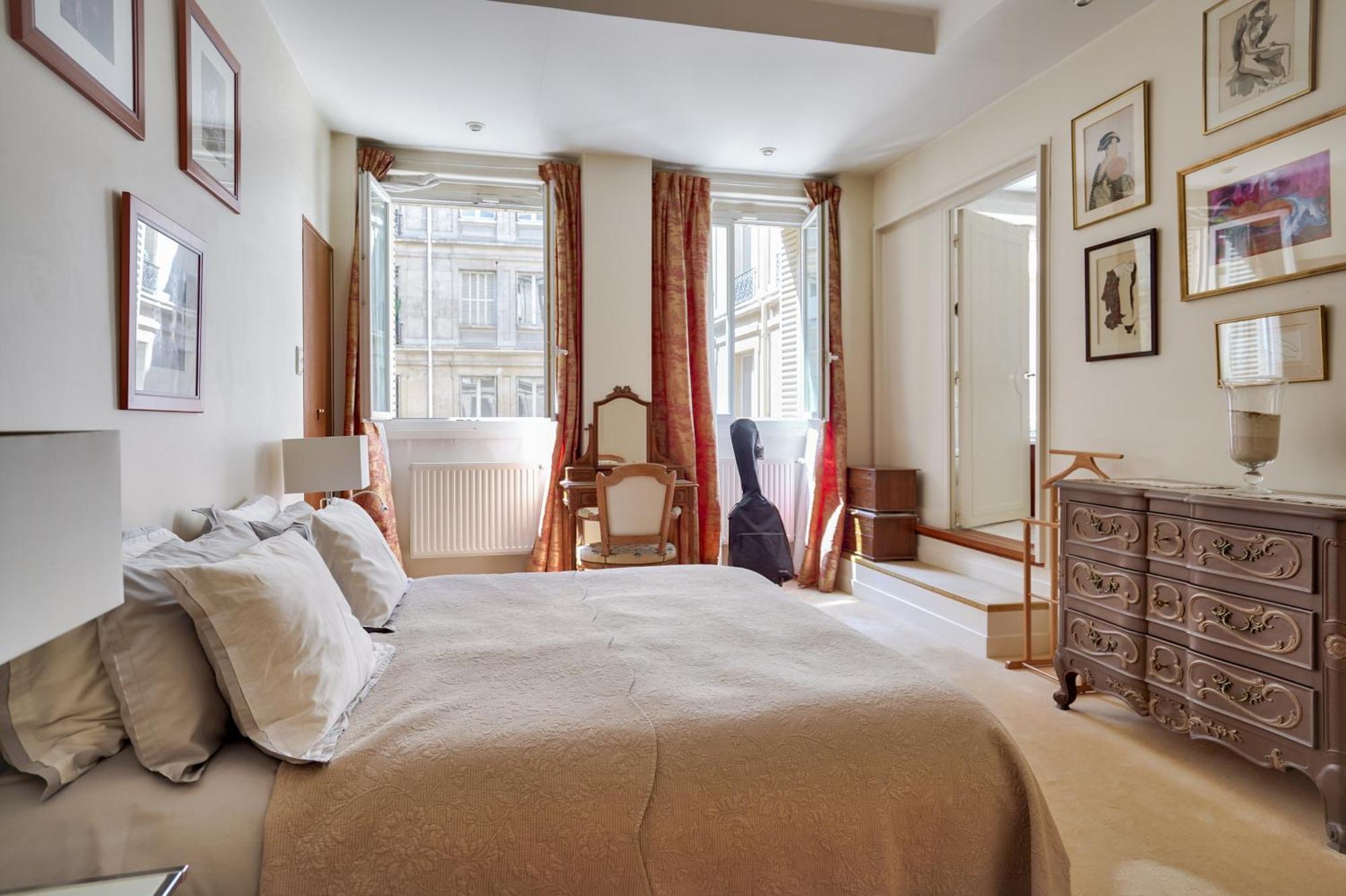 Apartment Victor Hugo - Avenue Foch - 235 Metres Carres Paris